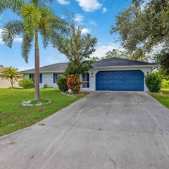 1236 Fleetwood Dr NW