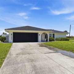 1933 Fairview Dr