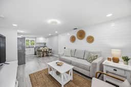 105-B Riverview Ave - Image 3