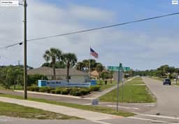 1050 Oleander St. - Image 2