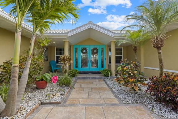 414 Devonshire Ln