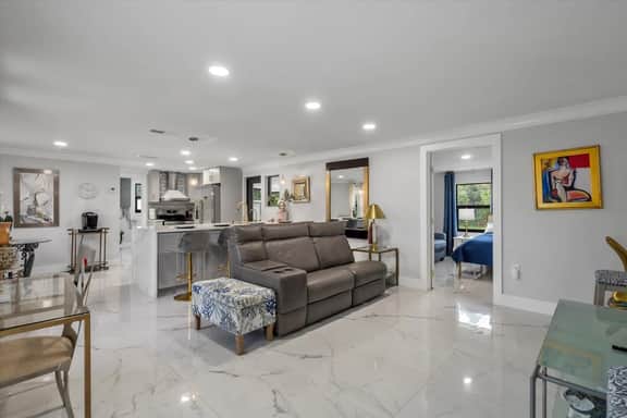 440 Glengary Cir