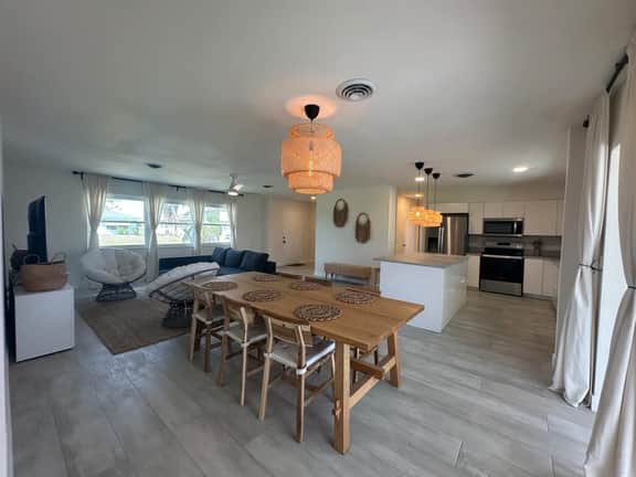 65 Oakland Hills Crt
