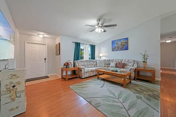590 Ridgewood St. NW