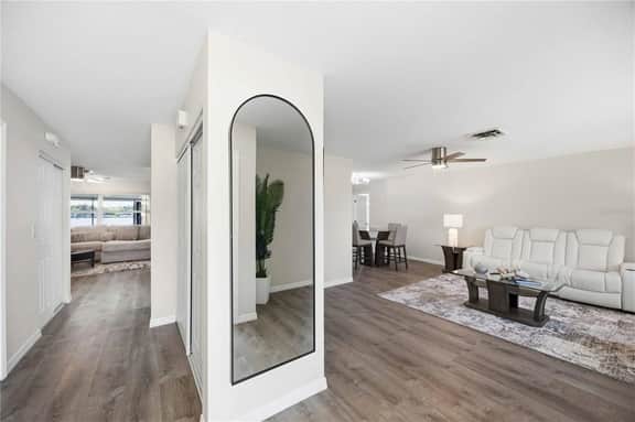 1933 Fairview Dr - Image 5