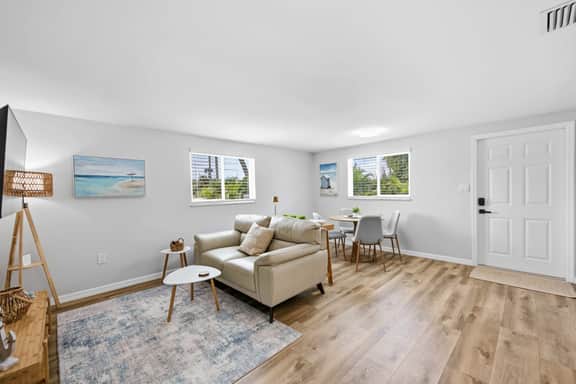 101 E. Riverview Ave - Image 5