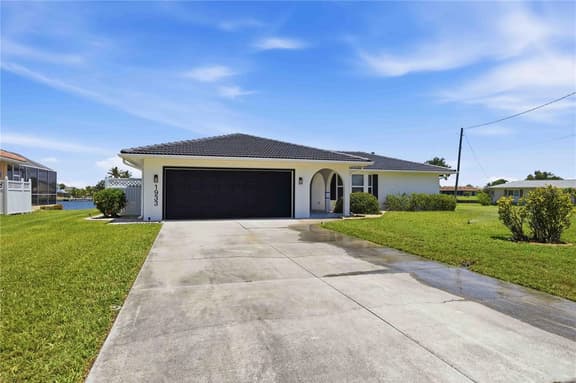 1933 Fairview Dr - Image 1
